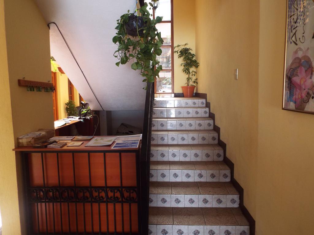 Hotel Kasa Kamelot Quetzaltenango Exterior photo