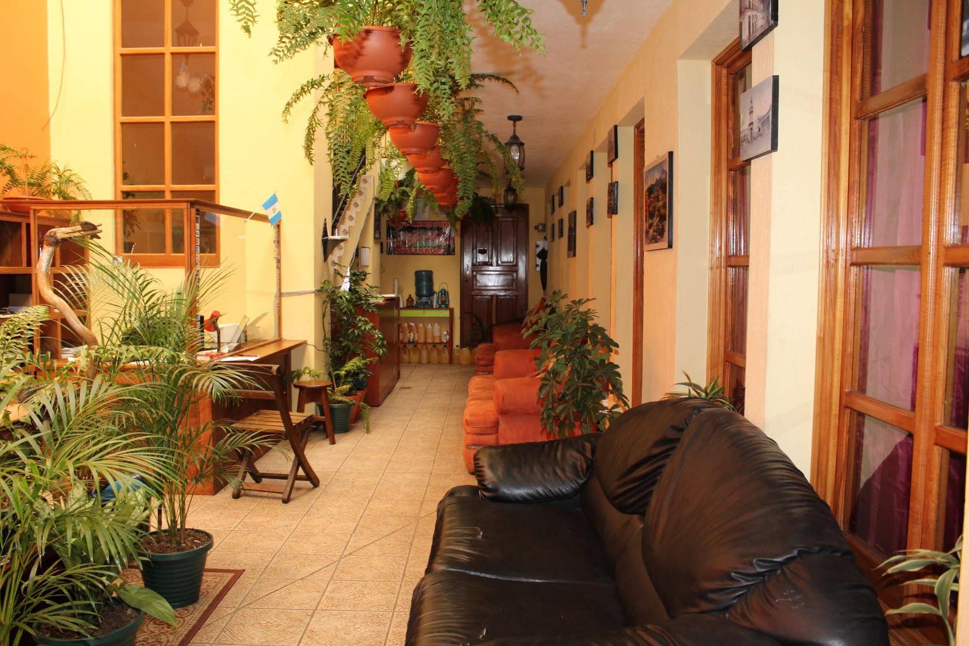 Hotel Kasa Kamelot Quetzaltenango Exterior photo